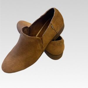 Toms women’s Low Heel Bootie suede size 9.5W